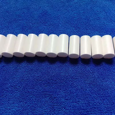 工業品種 ZTA 陶磁原料 CAS番号 1344-28-1の粉末または粒状